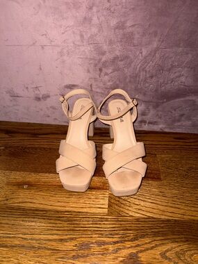 Nude chunky heels